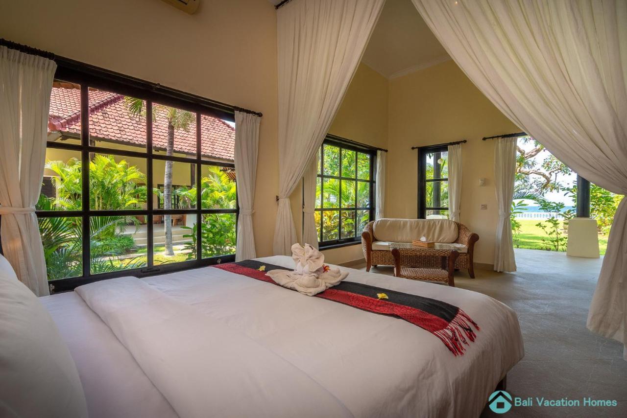 Villa Namaste - Beachfront At Lovina 10P, Pool, Bbq Banjar  Exterior foto