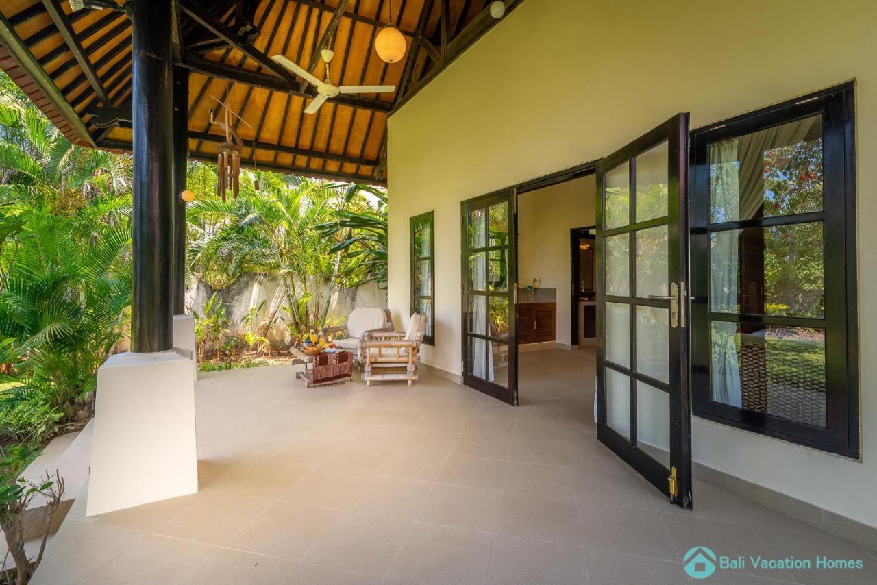 Villa Namaste - Beachfront At Lovina 10P, Pool, Bbq Banjar  Exterior foto