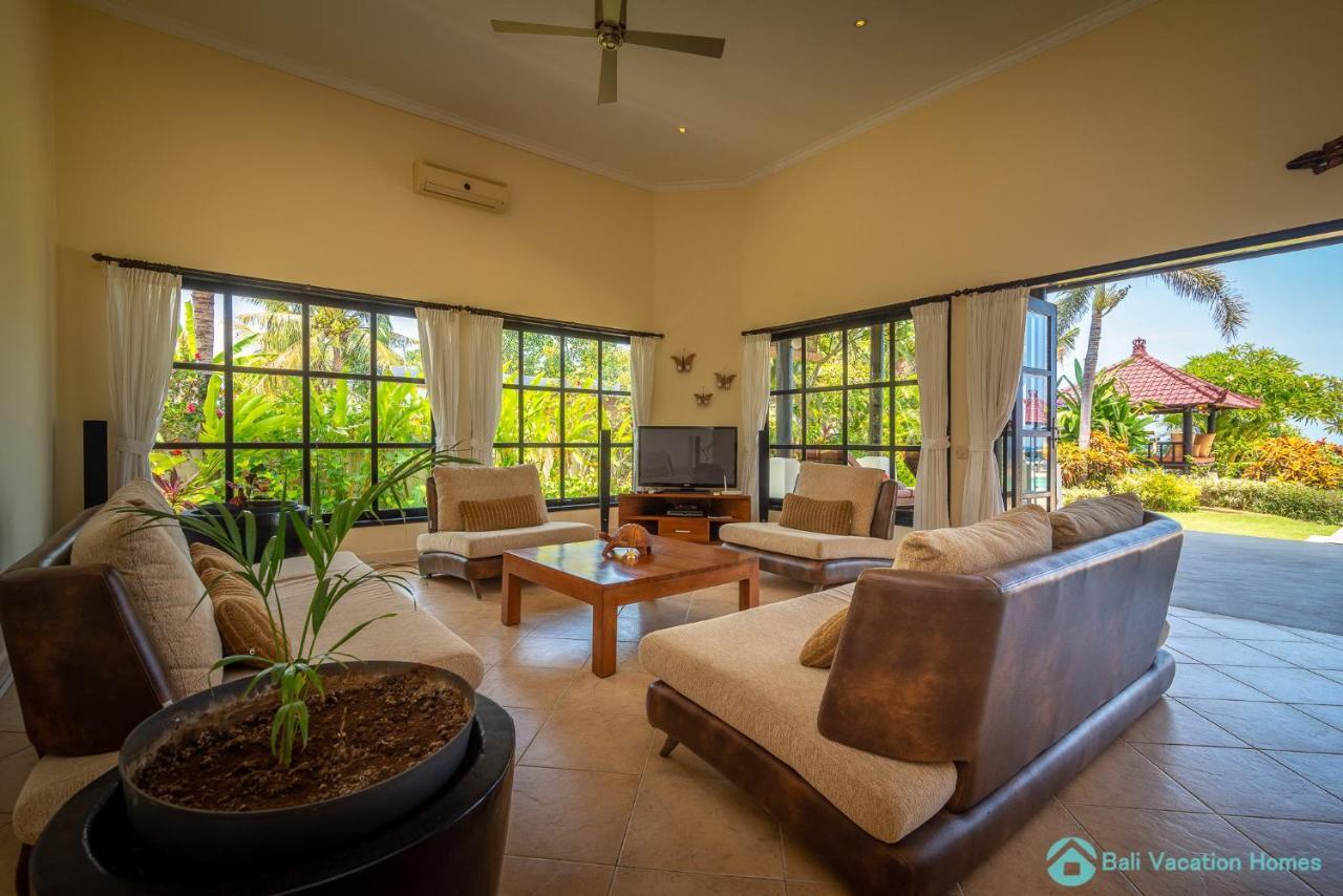 Villa Namaste - Beachfront At Lovina 10P, Pool, Bbq Banjar  Exterior foto