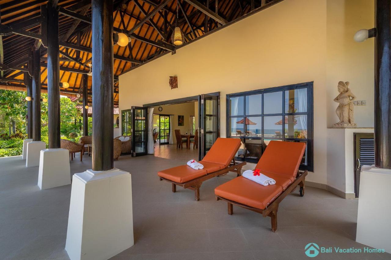 Villa Namaste - Beachfront At Lovina 10P, Pool, Bbq Banjar  Exterior foto